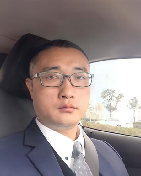 
	大数据人工智能专家 

 

	陈兵 先生 

