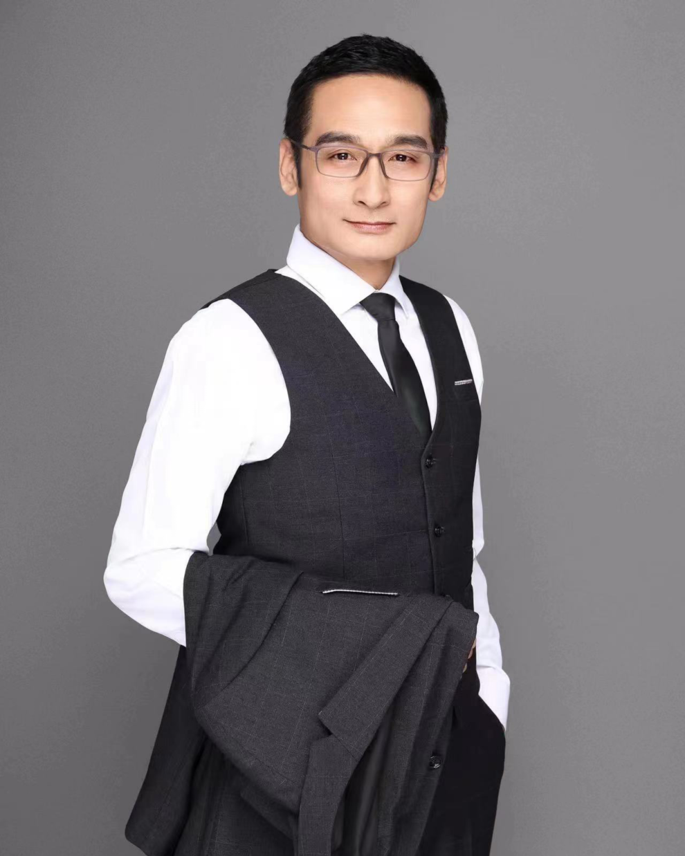 
	世界儿童健康发展研究中心主席 

 

	恩典&nbsp; 

